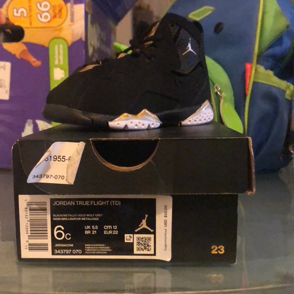 Jordan’s - Picture 1 of 3